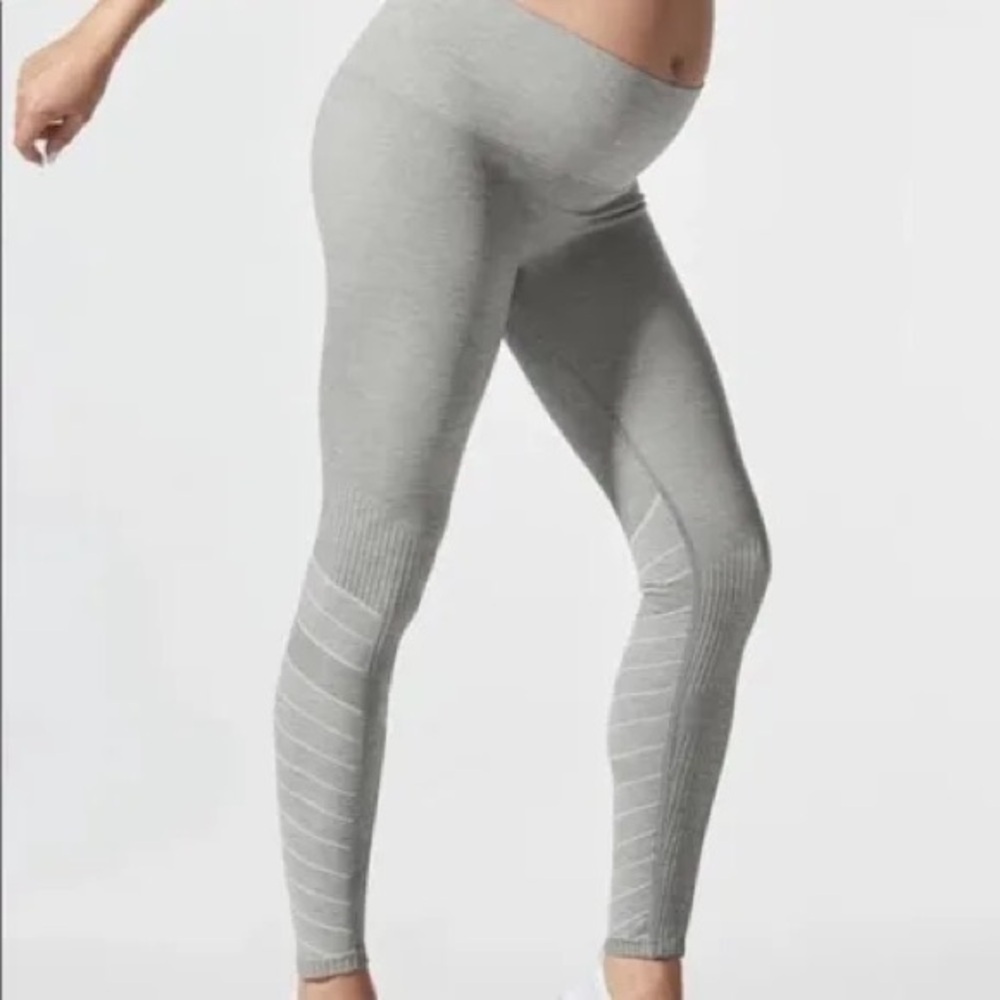 BLANQI Pale Gray Laser Cut High Rise Maternity Leggings Sz M compression moto‎